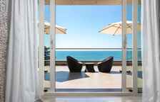 Двухместный люкс с террасой с гостиной с видом на море