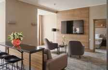 Двухместный люкс Супериор на сторону залива (с 1.10 заезд в 17:00, выезд в 15:00)