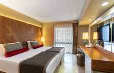 Двухместный номер Standard с балконом и с видом на окрестности