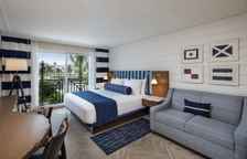 Двухместный номер Standard с видом на бассейн