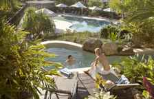 Одноместный номер Standard с видом на бассейн