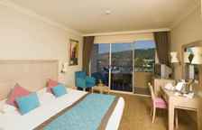 Номер Standard с частичным видом на море