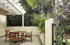 Двухместный коттедж