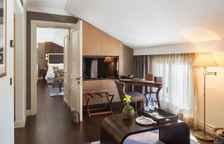 Одноместный люкс с балконом и с видом на горы