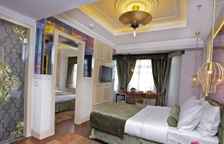 Трёхместный номер семейный Deluxe с видом на город