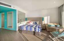 Двухместный номер Pool Access Superior