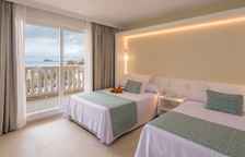 Номер Семейный с балконом и с видом на море