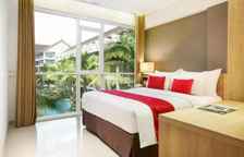 Номер Family с видом на бассейн