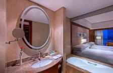 Двухместный номер с видом на озеро