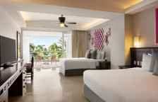 Четырёхместный полулюкс с частичным видом на океан