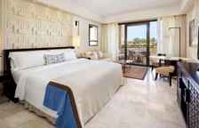 Двухместный номер Deluxe с частичным видом на море