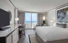 Четырёхместный номер с балконом и с видом на океан