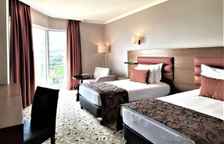 Двухместный номер Deluxe с видом на долину и частичным видом на море