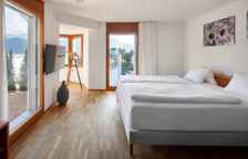 Двухместный полулюкс Tower с видом на озеро