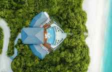 Beach Residence с бассейном Grand с 3 комнатами с видом на восход