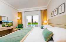 Двухместный номер Swim Up семейный