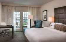 Номер Center Atrium View