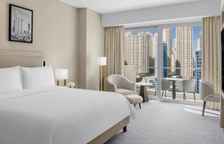 Двухместный номер Club Level Executive с балконом и с видом на город