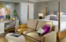 Номер с видом на бассейн