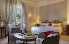 Двухместный полулюкс Superior с видом на бассейн