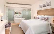 Люкс Family с видом на бассейн