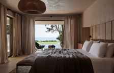 Двухместный люкс в бунгало с бассейном рядом с пляжем