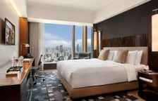 Номер Icon 36 с видом на город