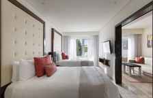 Четырёхместный люкс Swim Up Family Concierge