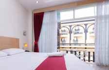 Двухместный номер Deluxe с видом на бассейн