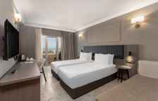 Двухместный номер клубный с видом на окрестности