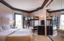 Четырёхместный номер с видом на окрестности