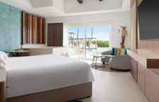 Двухместный полулюкс Swim-Up oceanfront