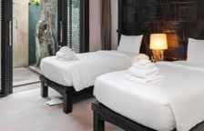 Люкс Pool Access семейный с 2 комнатами