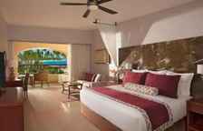 Двухместный номер Preferred Club Deluxe с частичным видом на океан