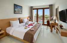 Двухместный номер Deluxe с видом на бассейн