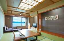 (Wings) Japanese Room с видом на озеро