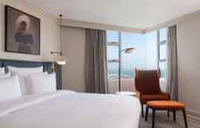 Двухместный номер Collection Premium с балконом и с видом на гавань