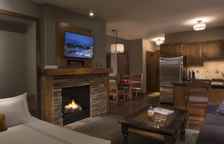 Двухместная Alpine Studio