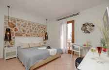 Двухместный номер Comfort с видом на бассейн или на море