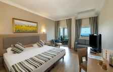 Двухместный номер Standard с частичным видом на море