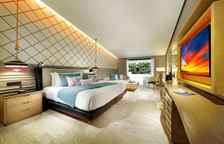 Двухместный полулюкс с джакузи на террасе со стороны бассейна