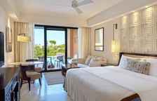 Двухместный номер с собственным бассейном Infinity с видом на сад