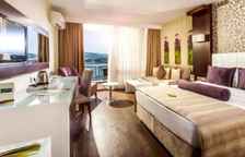 Двухместный номер Делюкс с балконом и с видом на море