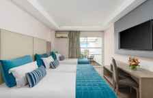 Трёхместный номер Standard с видом на сад