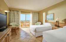 Двухместный номер с частичным видом на море