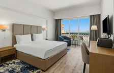 Двухместный номер Deluxe with pool or sea view