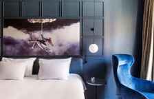 Двухместный номер Premium с балконом и with Square view