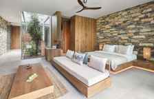 Четырёхместный номер семейный Lagoon Swim-up