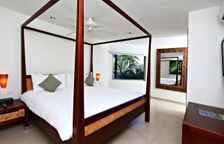 Люкс c 1 комнатой с видом на бассейн