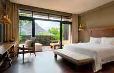 Двухместный номер Jacuzzi Deluxe